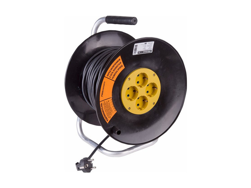 Удлинитель силовой Professional Proconnect на катушке 4 гнезда c/з 40м 11-7614 Удлинитель силовой Professional Proconnect на катушке 4 гнезда c/з 40м 11-7614